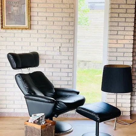 Scandinavian House Hotel- Holbol, 別荘