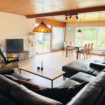 別荘 Scandinavian House Hotel- Holbol, *