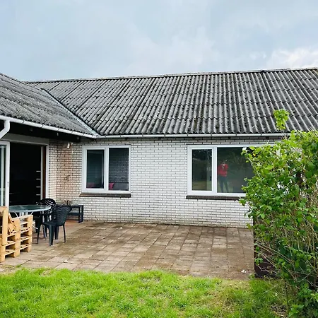 بيت للعطل Scandinavian House Hotel- Holbol, *