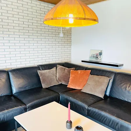 Scandinavian House Hotel- Holbol, 別荘 Kruså